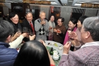 容浩然主席向眾人敬酒