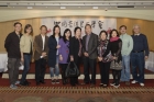 眾同學與老師合照